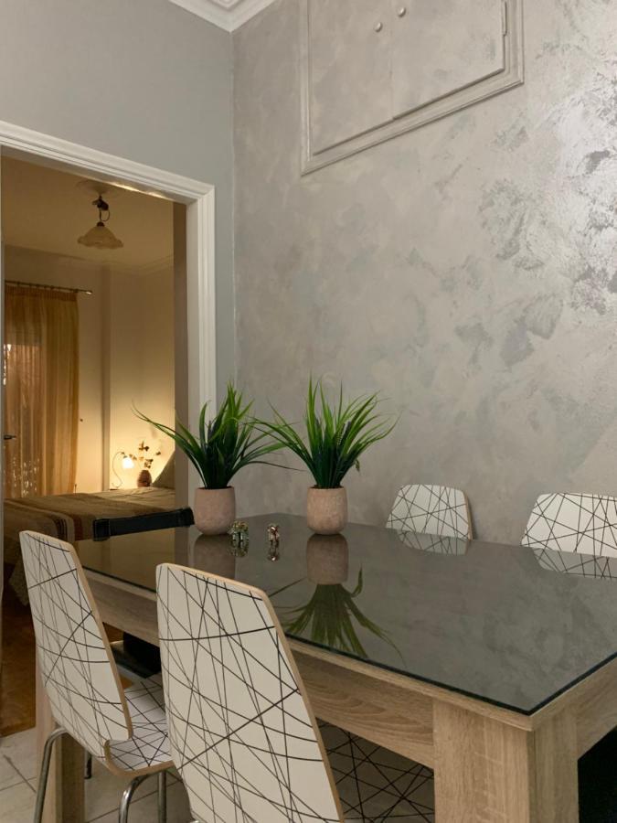 2 Bedrooms Center Of 4 Min Subway Apartment *